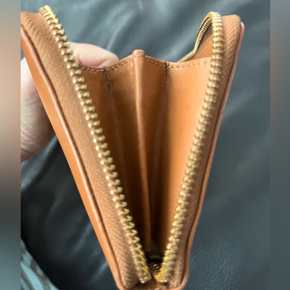 Tory Burch Brown Leather Zip-Around Wallet - Picture 12 of 16